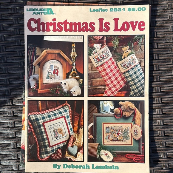 Leisure Arts Crafts Books, Lot of 3, Crosstich, Christmas, Crochet - Picture 4 of 7